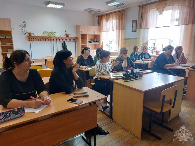 В ФГКОУ «СОШ 1 войск национальной гвардии Российской Федерации» заместитель директора по учебной работе Чантиева З.М. провела семинары