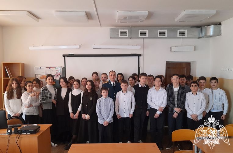 В Грозненской ведомственной школе проходят мероприятия акции «Дни Росгвардии»
