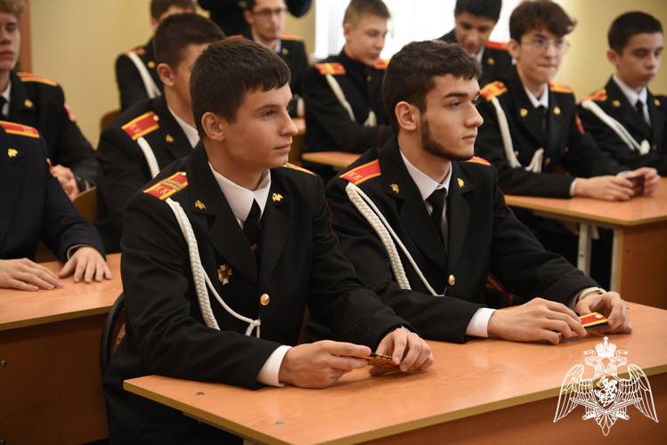Лучшим кадетам школы вручили специальные звания