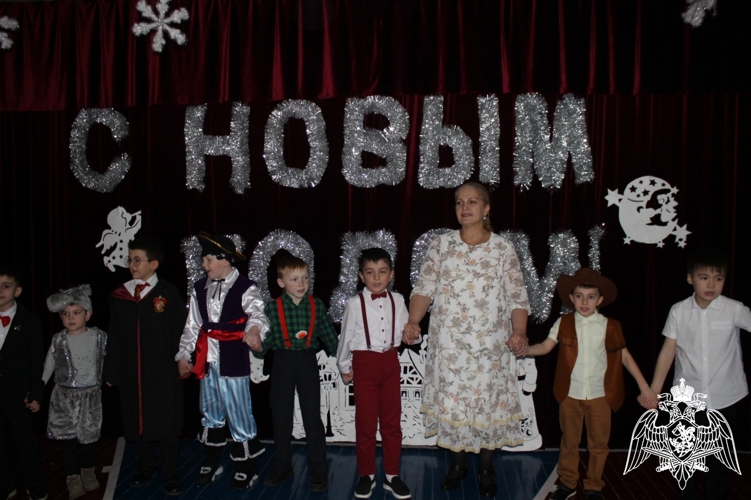 Новогоднее волшебство в начальной школе