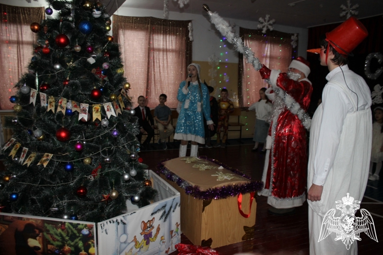 Новогоднее волшебство в начальной школе